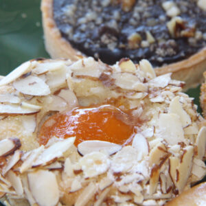 Apricot almond tart